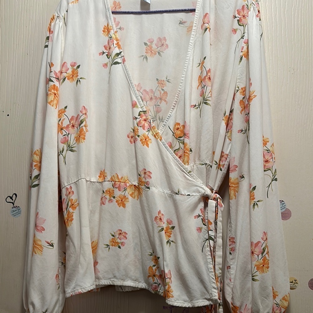 Old Navy Floral Print Tie-Belt Wrap Blouse - Size XL - Cottagecore Chic - Picture 12 of 16